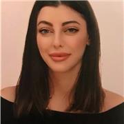 Neo laureata in Business e Marketing all'università di Padova. Ho due lauree e parlo spesso in inglese e lo insegno ai ragazzi